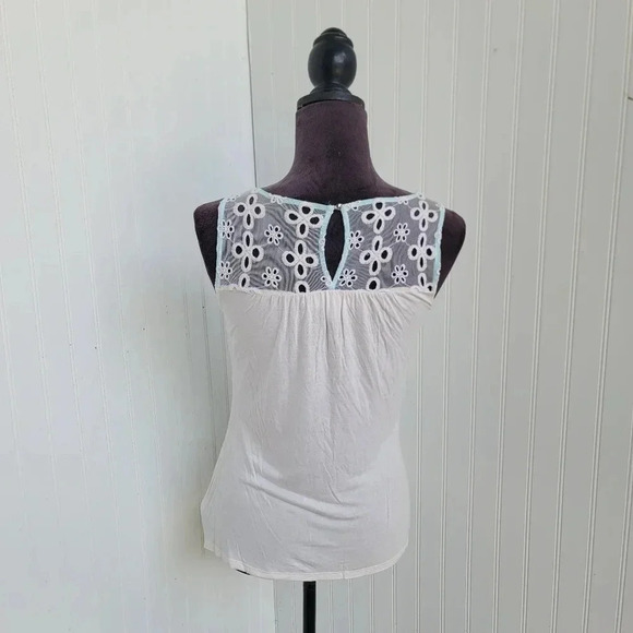 Jennifer Lopez Tank Top White Aqua Blue Back Button Keyhole Eyelet Sleeveless XS - Picture 12 of 12